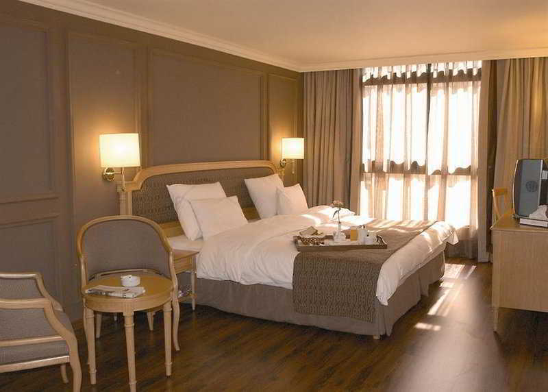 Le Commodore Hotel Beirut Rum bild
