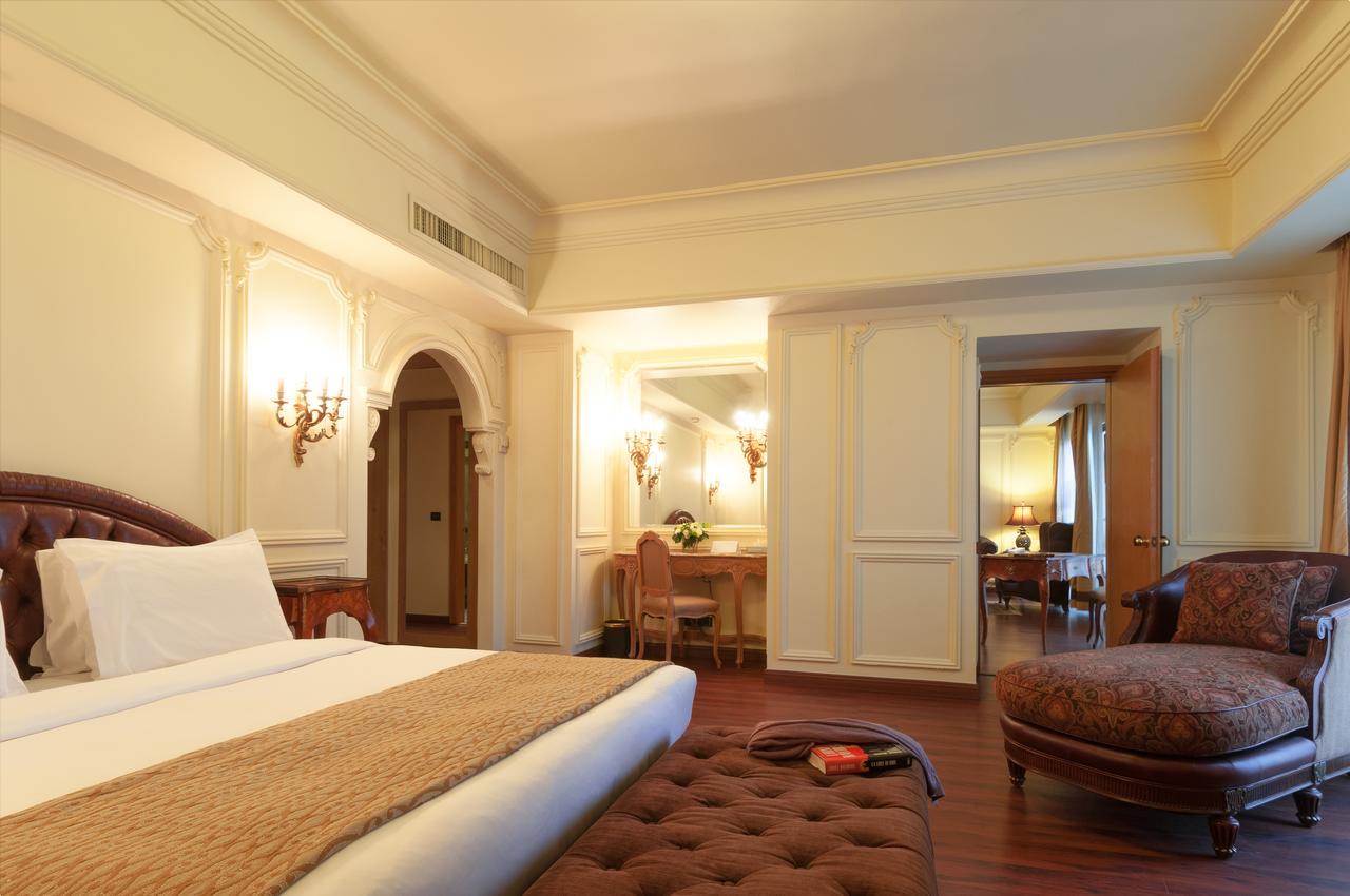 Le Commodore Hotel Beirut Exteriör bild