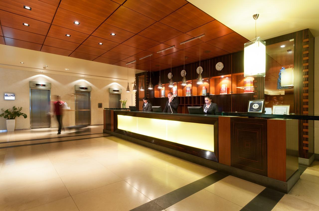 Le Commodore Hotel Beirut Exteriör bild